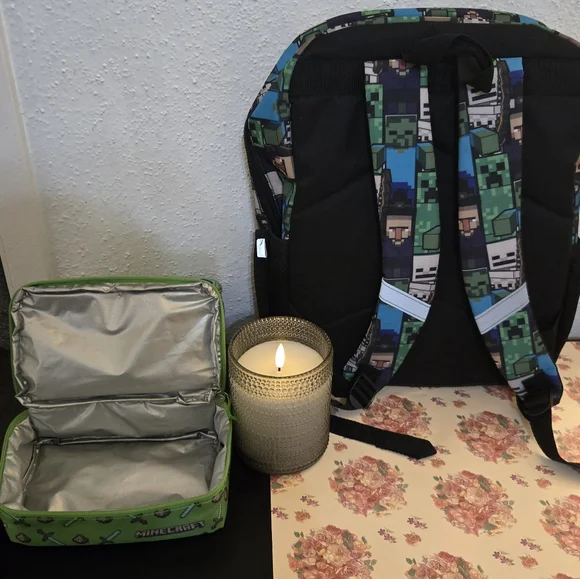 Minecraft Backpack and Lunchbox Set - Picture 5 of 9